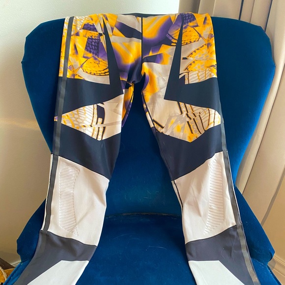 Adidas Climalite Running Pants - US Size S (8-10) - Picture 2 of 2